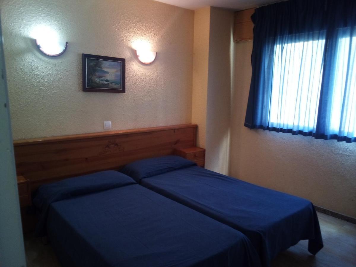Apartaments Ar Easy Borodin Lloret de Mar Exteriör bild