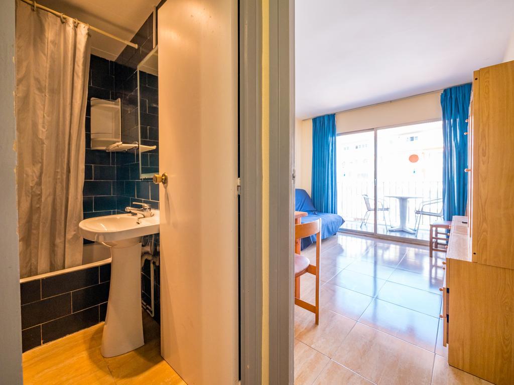 Apartaments Ar Easy Borodin Lloret de Mar Exteriör bild