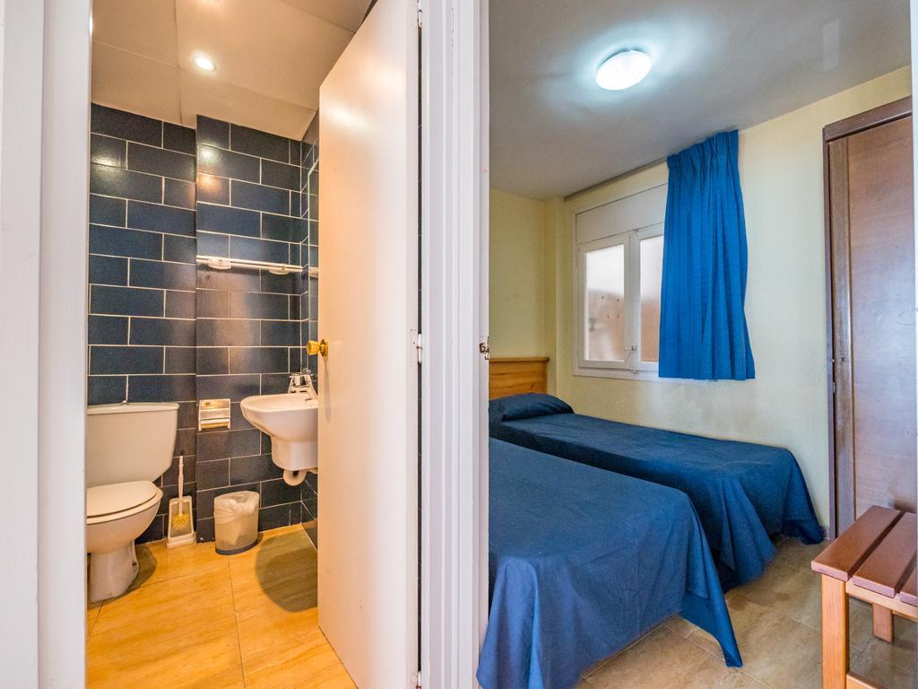 Apartaments Ar Easy Borodin Lloret de Mar Exteriör bild